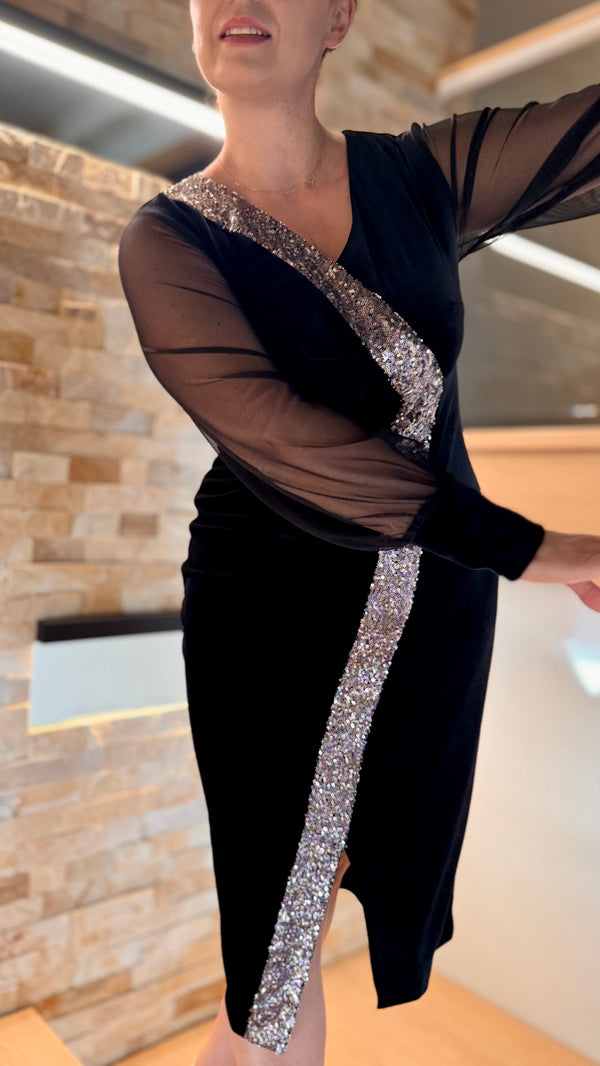 Ekskluzywna sukienka welurowa z ozdobnym pasem cekinowym